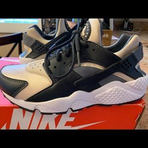 Womens Air Huarache Run